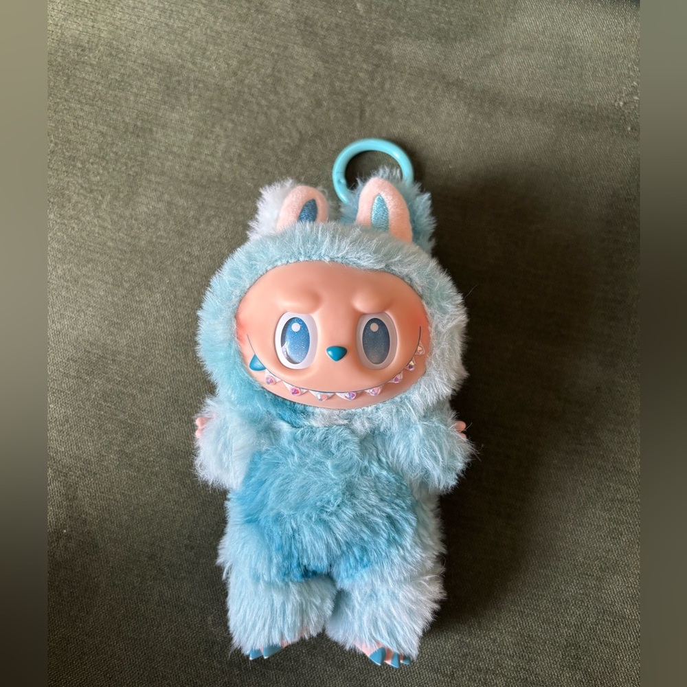 Labubu Big Into Energy- Hope